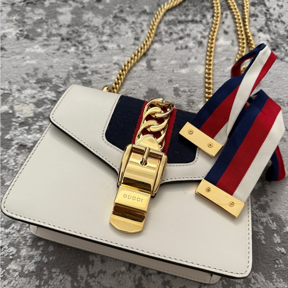 Gucci Sylvie leather mini chain bag